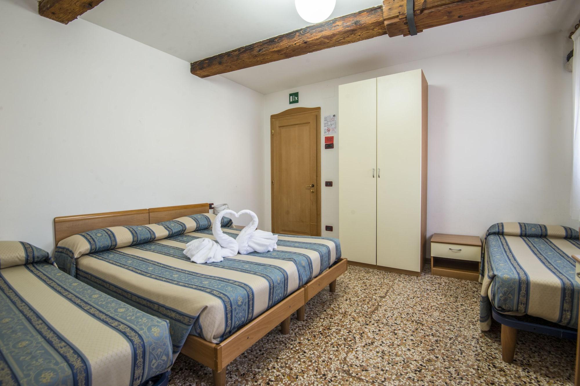 Casa Sant'Andrea Bed & Breakfast Венеция Екстериор снимка