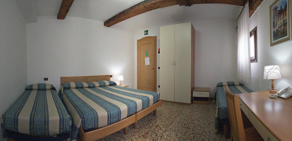 Casa Sant'Andrea Bed & Breakfast Венеция Екстериор снимка